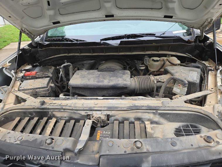 image for item EN8015 2019 Chevrolet Silverado 1500  pickup truck