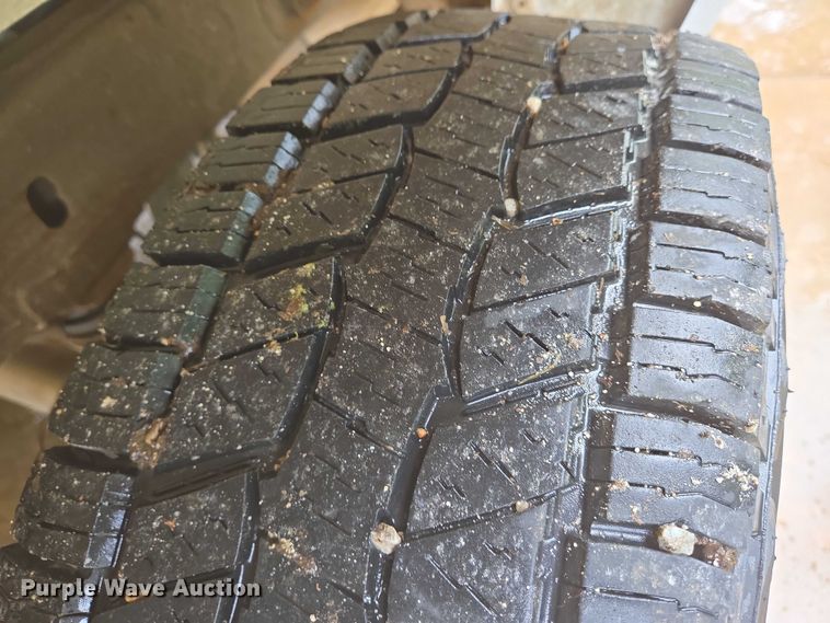 image for item EN8015 2019 Chevrolet Silverado 1500  pickup truck