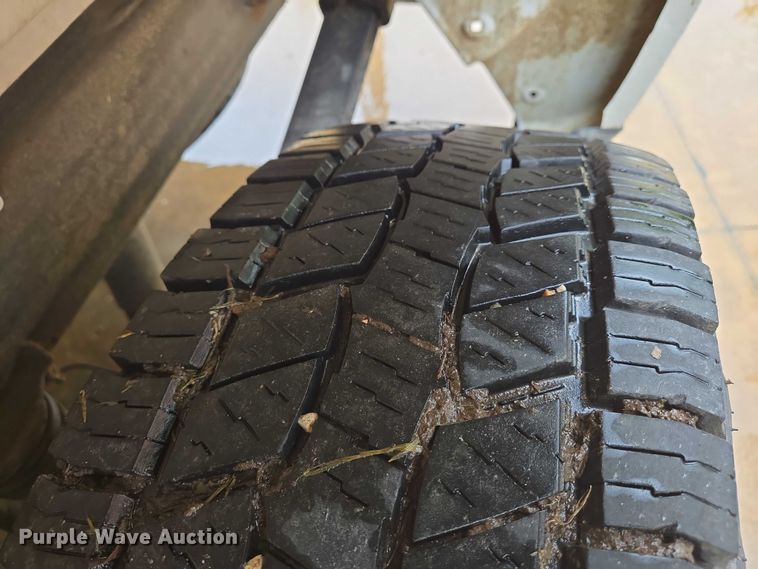 image for item EN8015 2019 Chevrolet Silverado 1500  pickup truck