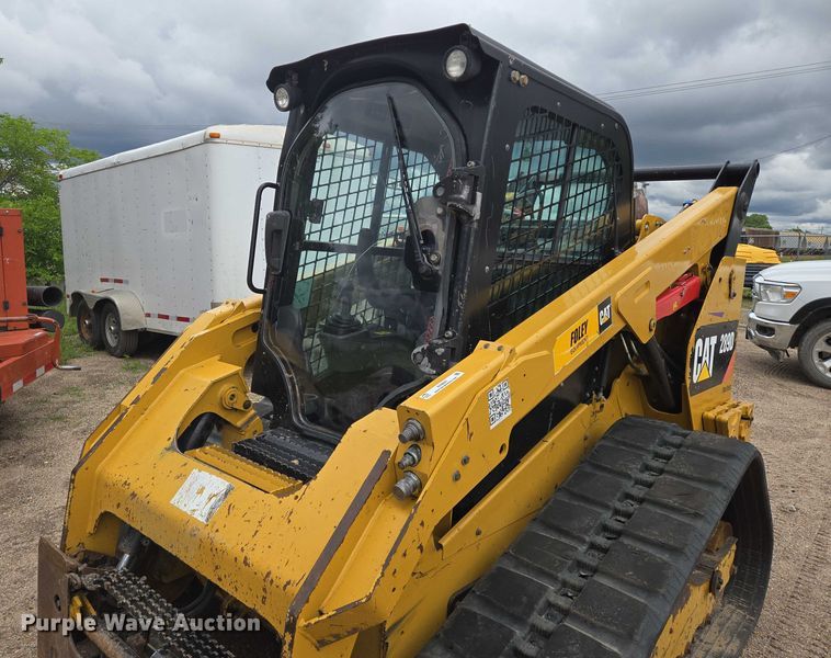 image for item EN8021 2015 Caterpillar 289D tracked skid steer loader