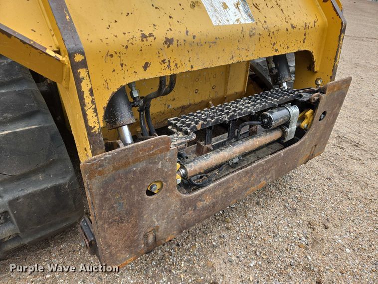 image for item EN8021 2015 Caterpillar 289D tracked skid steer loader