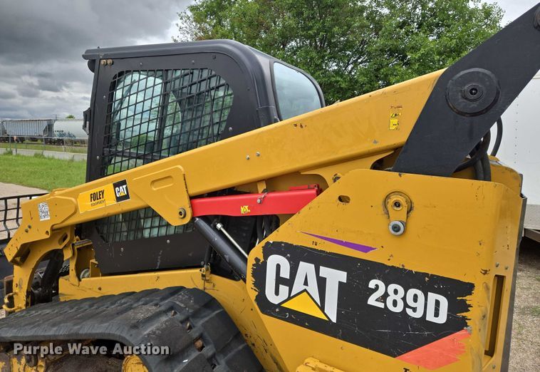 image for item EN8021 2015 Caterpillar 289D tracked skid steer loader