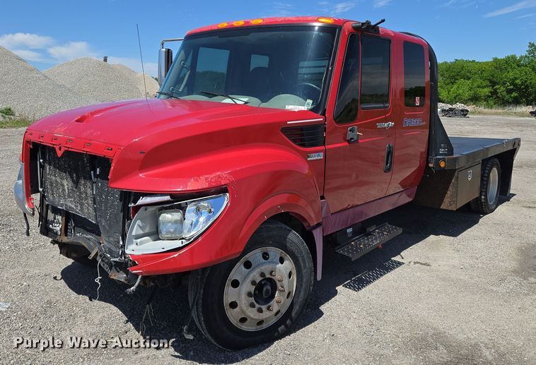 image for item EN8940 2013 International  TerraStar Ext. Cab flatbed truck
