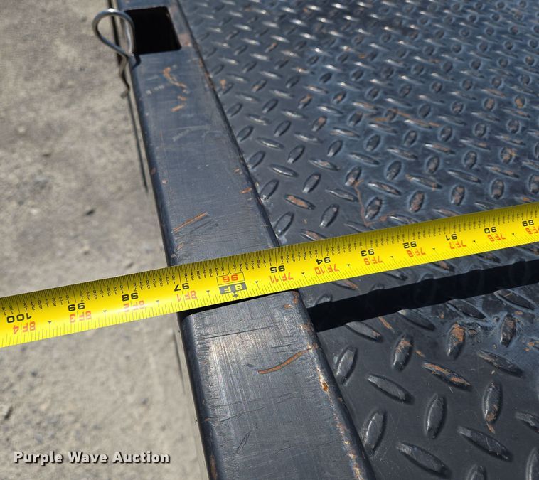 image for item EN8940 2013 International  TerraStar Ext. Cab flatbed truck