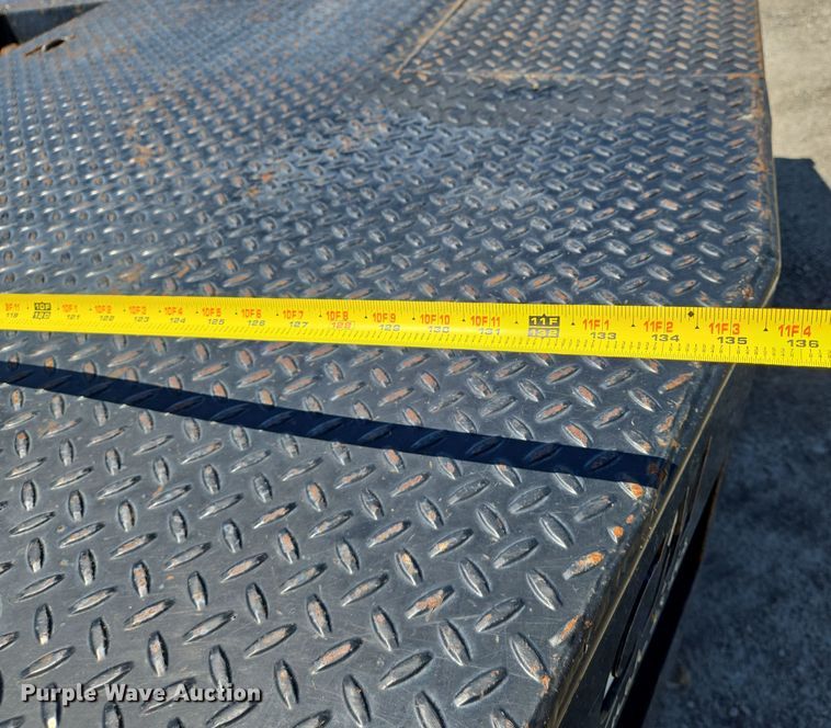 image for item EN8940 2013 International  TerraStar Ext. Cab flatbed truck