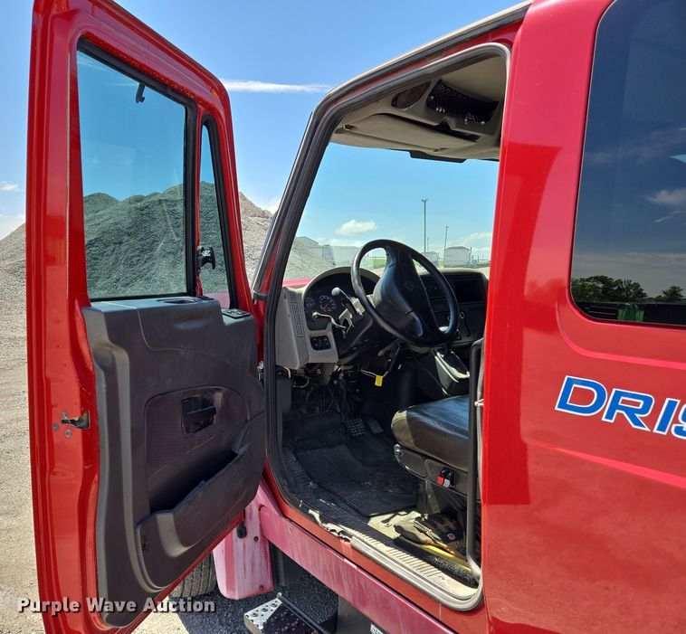 image for item EN8940 2013 International  TerraStar Ext. Cab flatbed truck