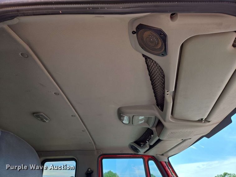 image for item EN8940 2013 International  TerraStar Ext. Cab flatbed truck