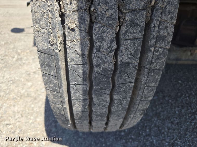 image for item EN8940 2013 International  TerraStar Ext. Cab flatbed truck