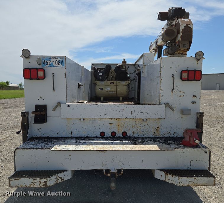 image for item EN8941 2008 Ford F550 Super Duty utility / service truck