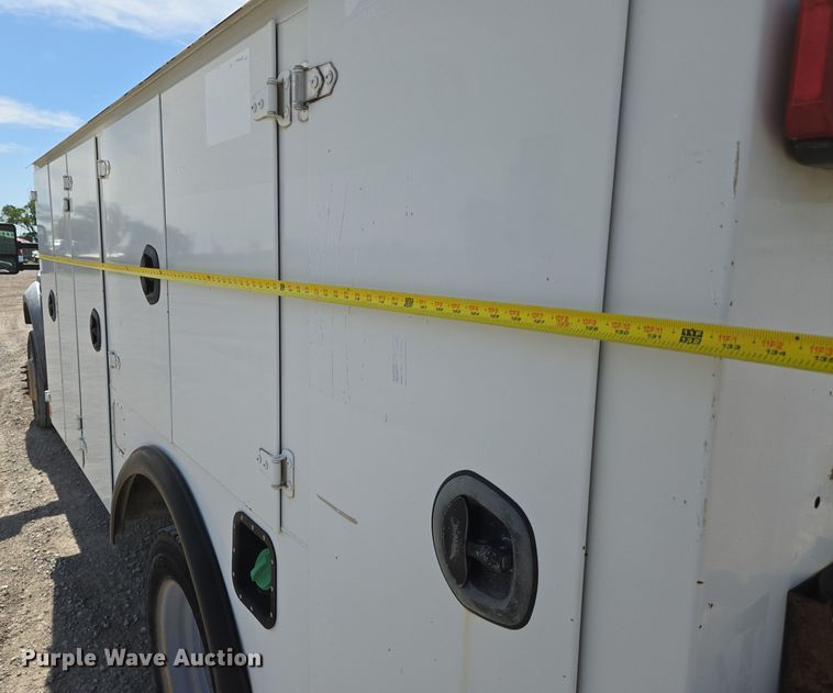 image for item EN8941 2008 Ford F550 Super Duty utility / service truck