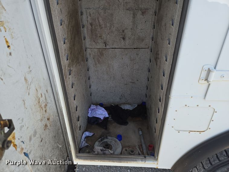 image for item EN8941 2008 Ford F550 Super Duty utility / service truck