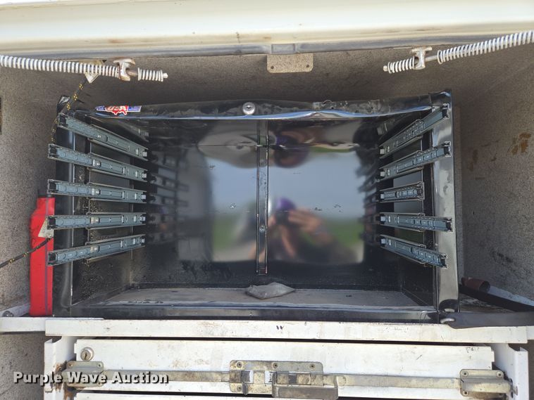 image for item EN8941 2008 Ford F550 Super Duty utility / service truck