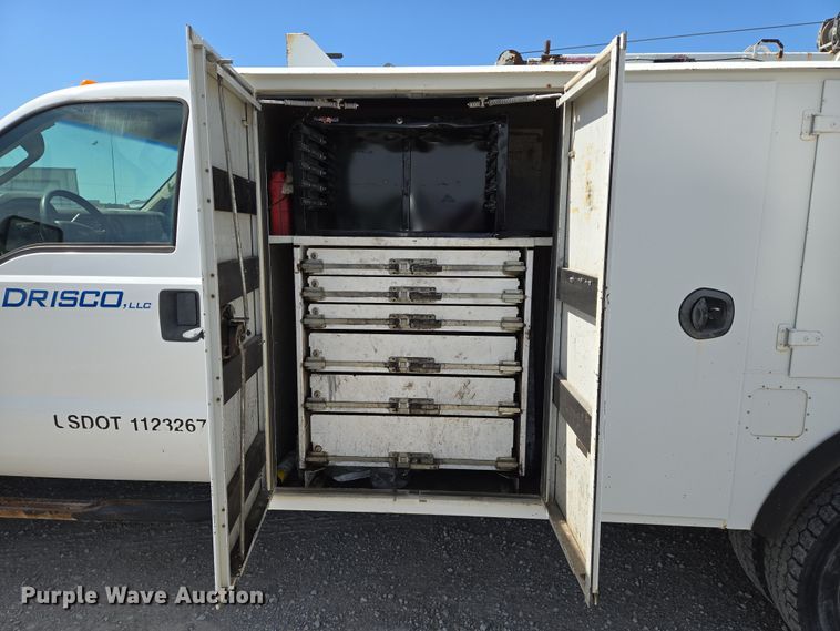 image for item EN8941 2008 Ford F550 Super Duty utility / service truck