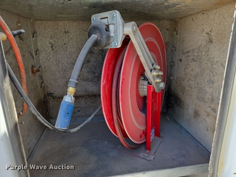 image for item EN8941 2008 Ford F550 Super Duty utility / service truck