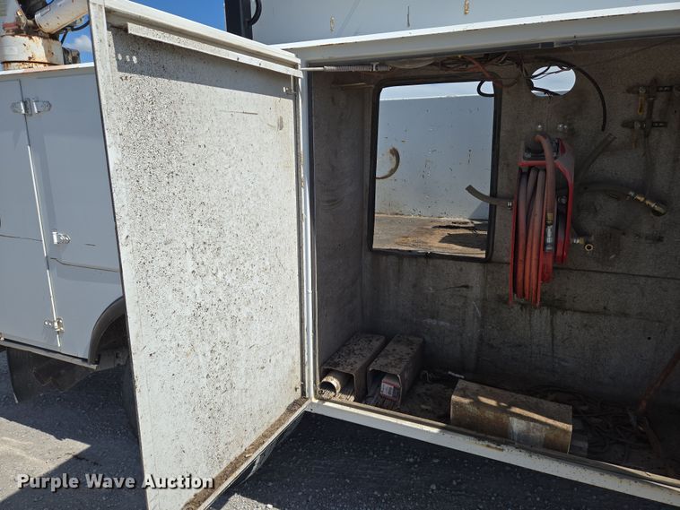 image for item EN8941 2008 Ford F550 Super Duty utility / service truck