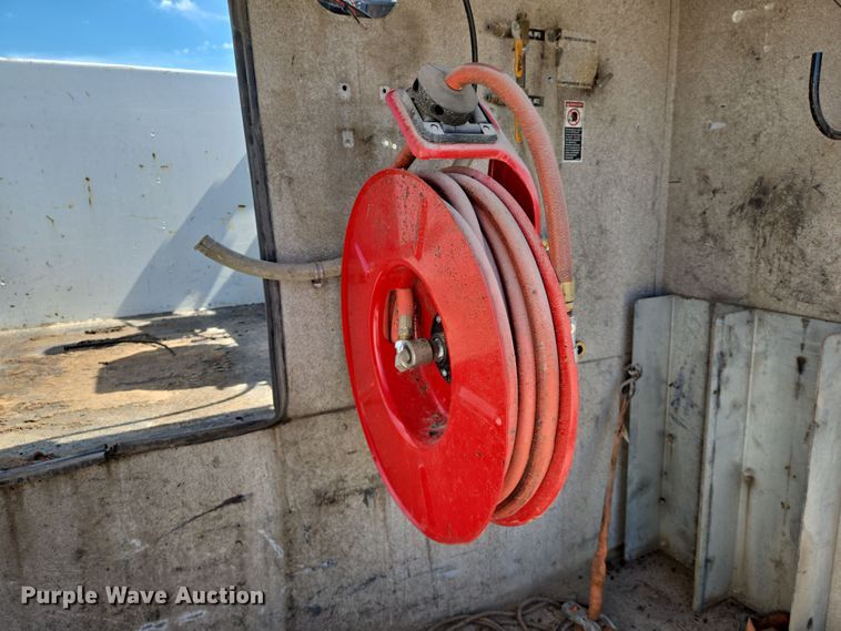 image for item EN8941 2008 Ford F550 Super Duty utility / service truck