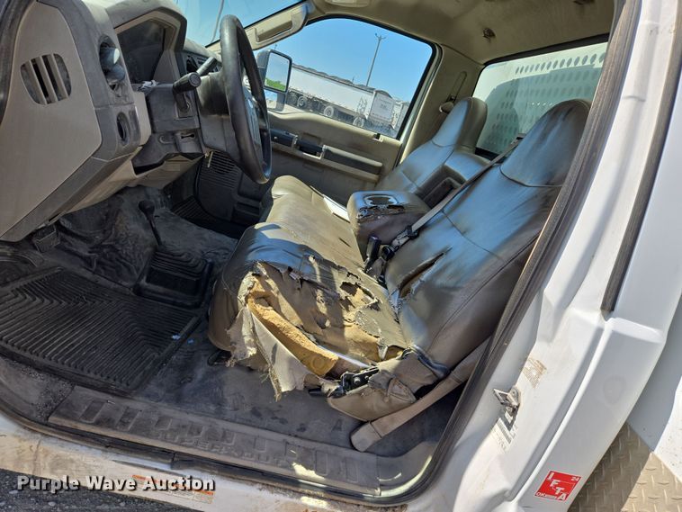 image for item EN8941 2008 Ford F550 Super Duty utility / service truck