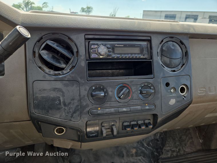 image for item EN8941 2008 Ford F550 Super Duty utility / service truck