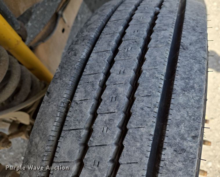 image for item EN8941 2008 Ford F550 Super Duty utility / service truck