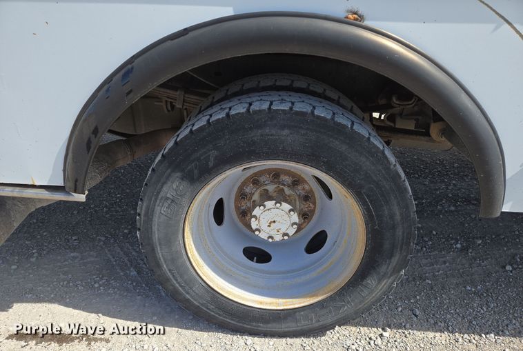 image for item EN8941 2008 Ford F550 Super Duty utility / service truck