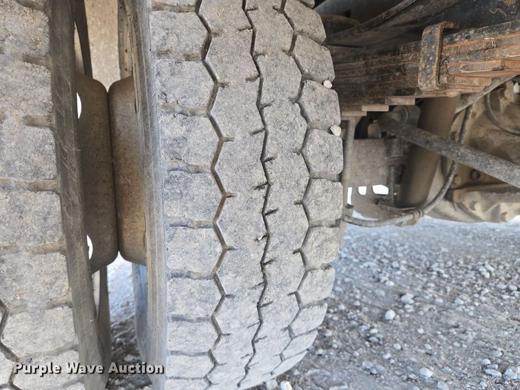 image for item EN8941 2008 Ford F550 Super Duty utility / service truck