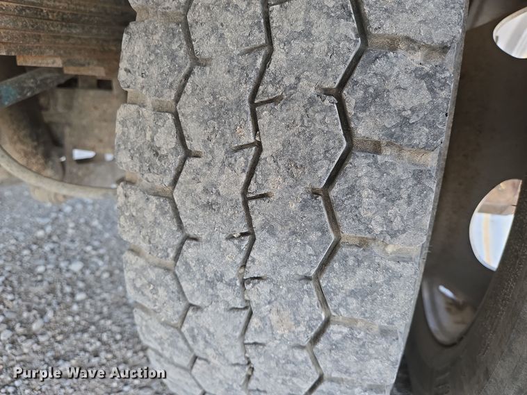 image for item EN8941 2008 Ford F550 Super Duty utility / service truck