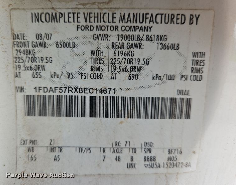 image for item EN8941 2008 Ford F550 Super Duty utility / service truck