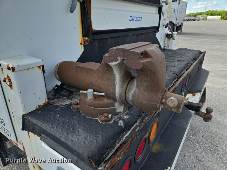 image for item EN8942 2008 Kenworth T300 utility / service truck