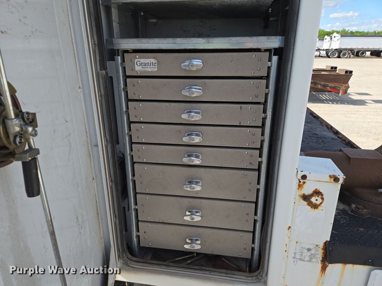 image for item EN8942 2008 Kenworth T300 utility / service truck