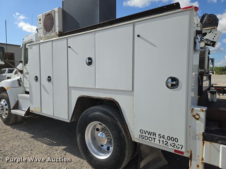 image for item EN8942 2008 Kenworth T300 utility / service truck