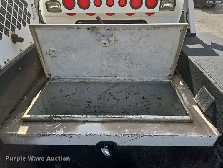 image for item EN8942 2008 Kenworth T300 utility / service truck