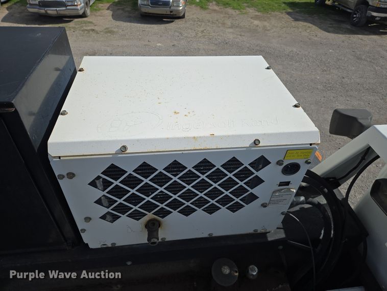 image for item EN8942 2008 Kenworth T300 utility / service truck