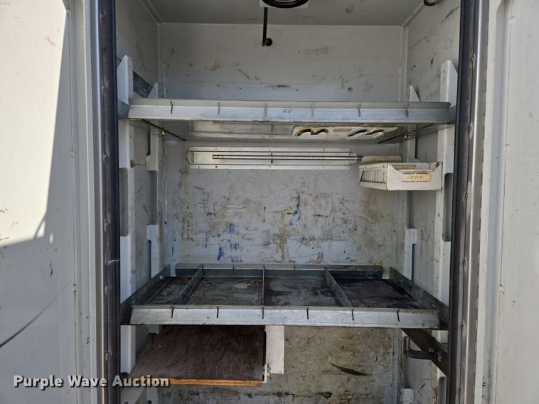 image for item EN8942 2008 Kenworth T300 utility / service truck