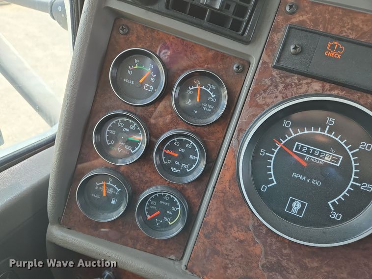 image for item EN8942 2008 Kenworth T300 utility / service truck