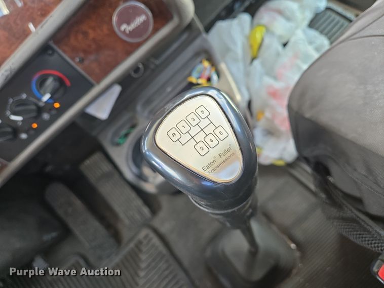 image for item EN8942 2008 Kenworth T300 utility / service truck