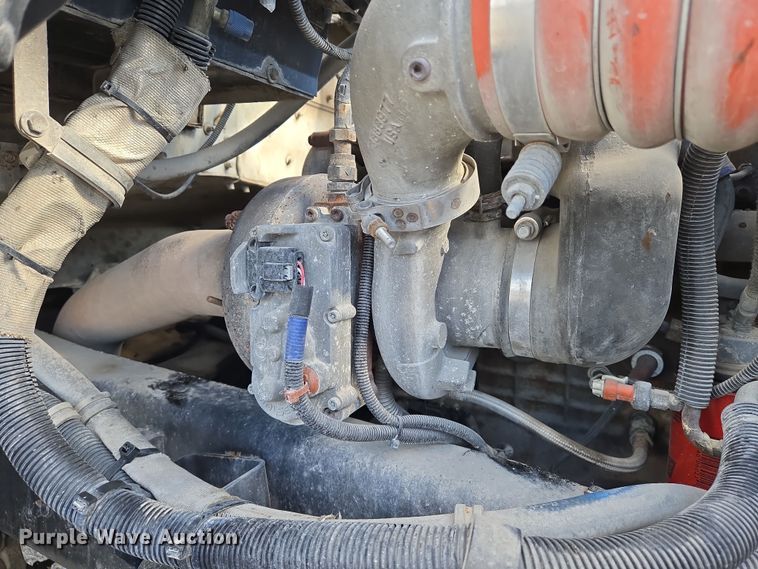 image for item EN8942 2008 Kenworth T300 utility / service truck