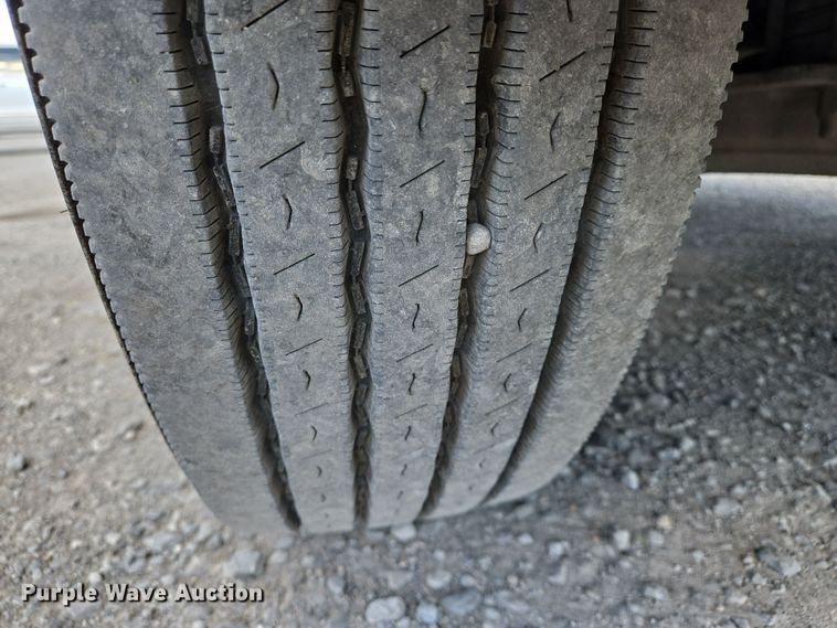 image for item EN8942 2008 Kenworth T300 utility / service truck