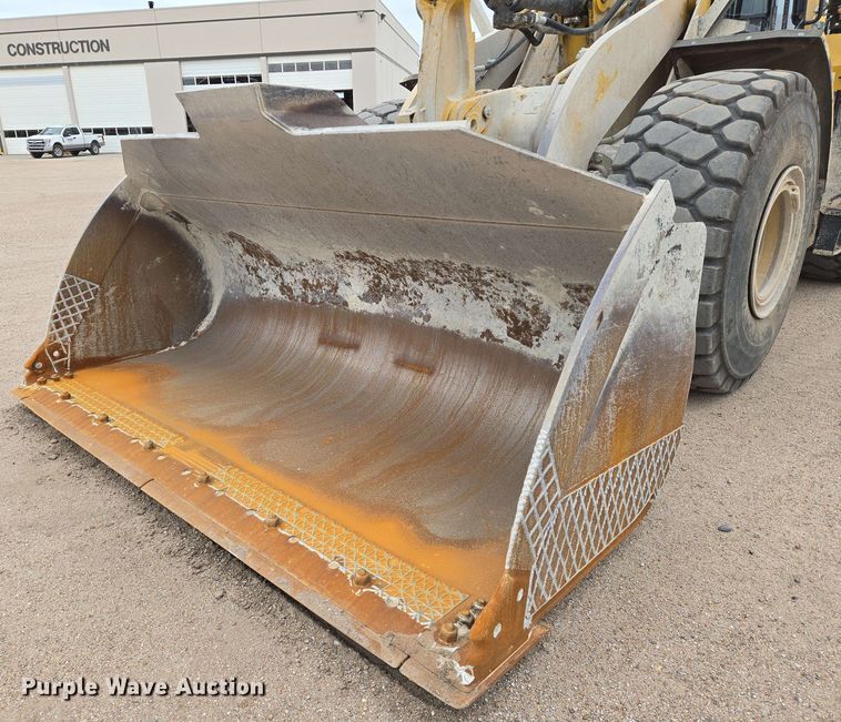 image for item EO0777 2017 Caterpillar  966M wheel loader