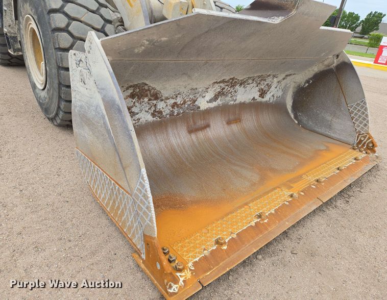 image for item EO0777 2017 Caterpillar  966M wheel loader