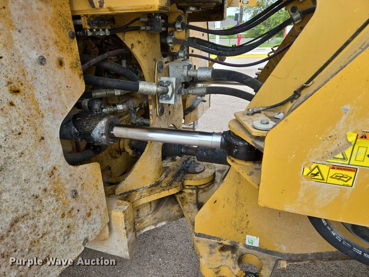 image for item EO0777 2017 Caterpillar  966M wheel loader