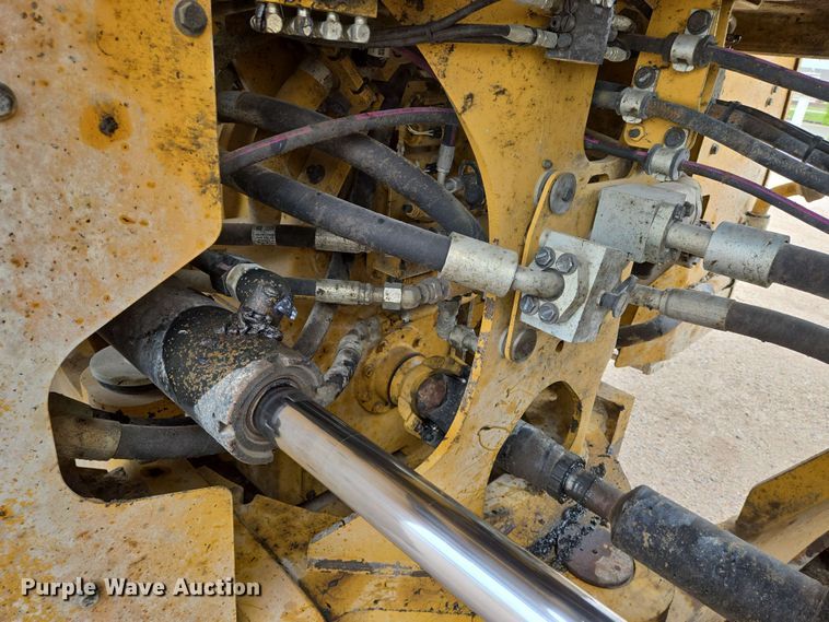 image for item EO0777 2017 Caterpillar  966M wheel loader