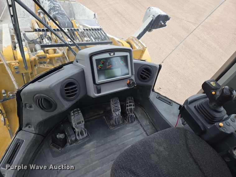 image for item EO0777 2017 Caterpillar  966M wheel loader