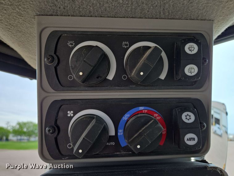 image for item EO0777 2017 Caterpillar  966M wheel loader