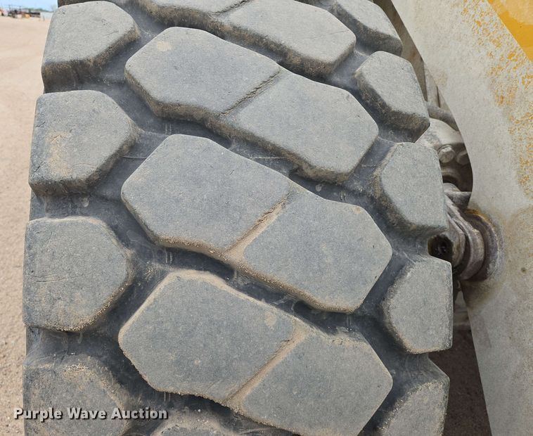 image for item EO0777 2017 Caterpillar  966M wheel loader