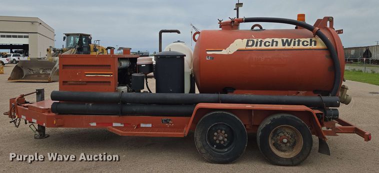 image for item EO0779 2000 Ditch Witch FX30 vacuum excavator