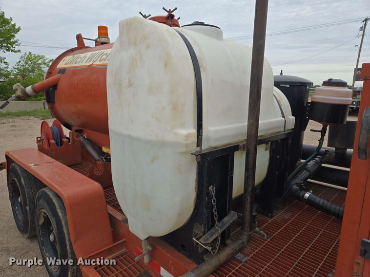 image for item EO0779 2000 Ditch Witch FX30 vacuum excavator