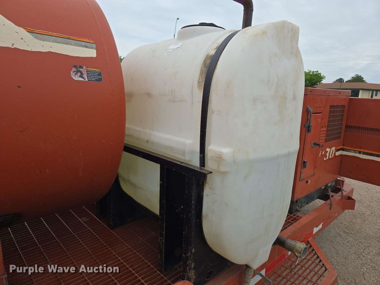 image for item EO0779 2000 Ditch Witch FX30 vacuum excavator