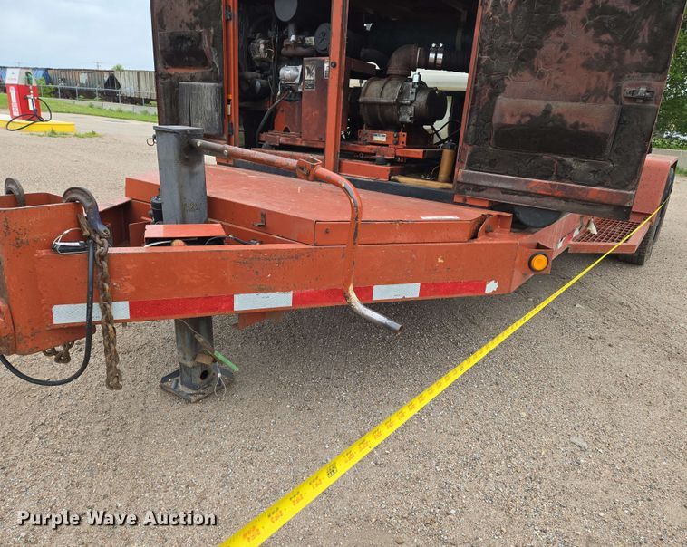 image for item EO0779 2000 Ditch Witch FX30 vacuum excavator