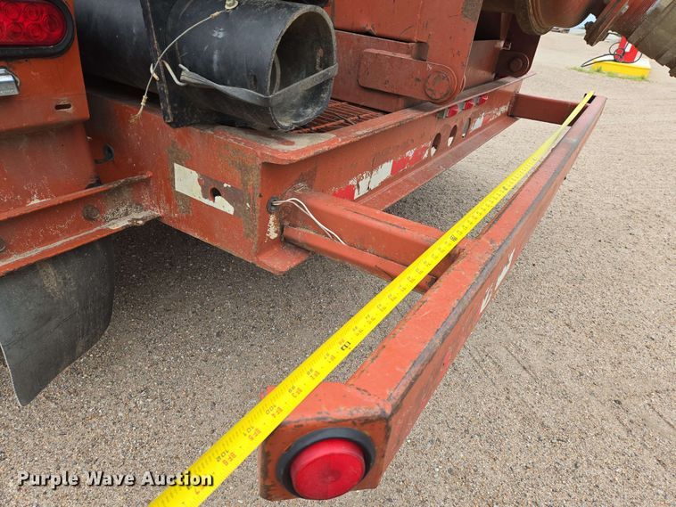 image for item EO0779 2000 Ditch Witch FX30 vacuum excavator