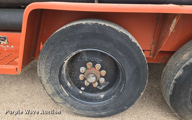 image for item EO0779 2000 Ditch Witch FX30 vacuum excavator